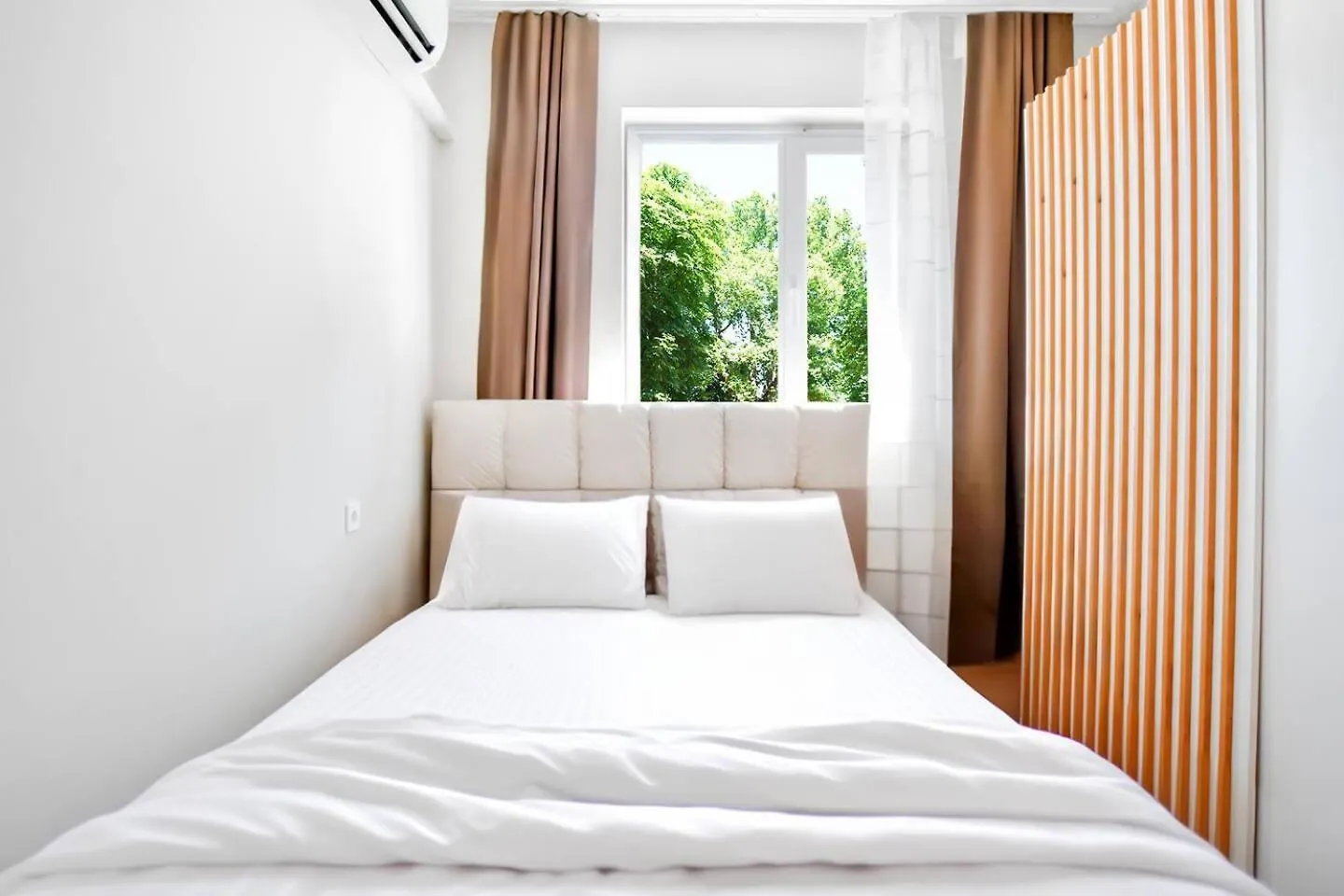 Modern 1Br Apartment With All The Comforts Of Home 플로브디프